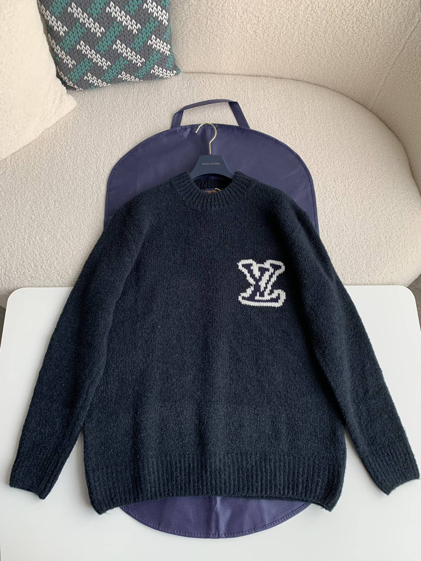 L0vis Vvtt0n Clothes