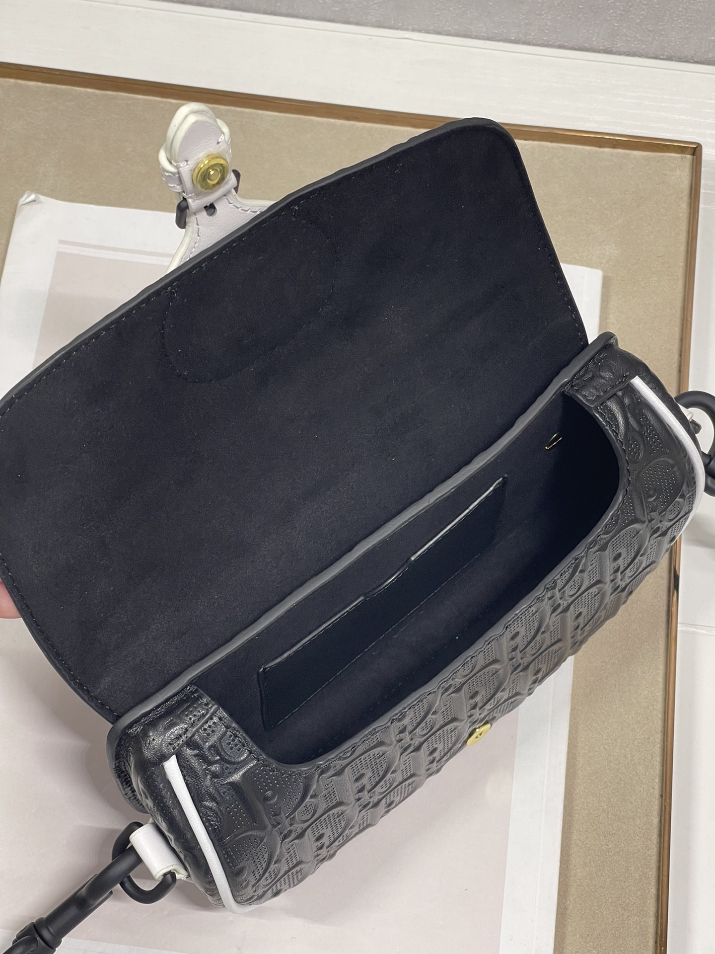 D10r Bobby East-west Bag