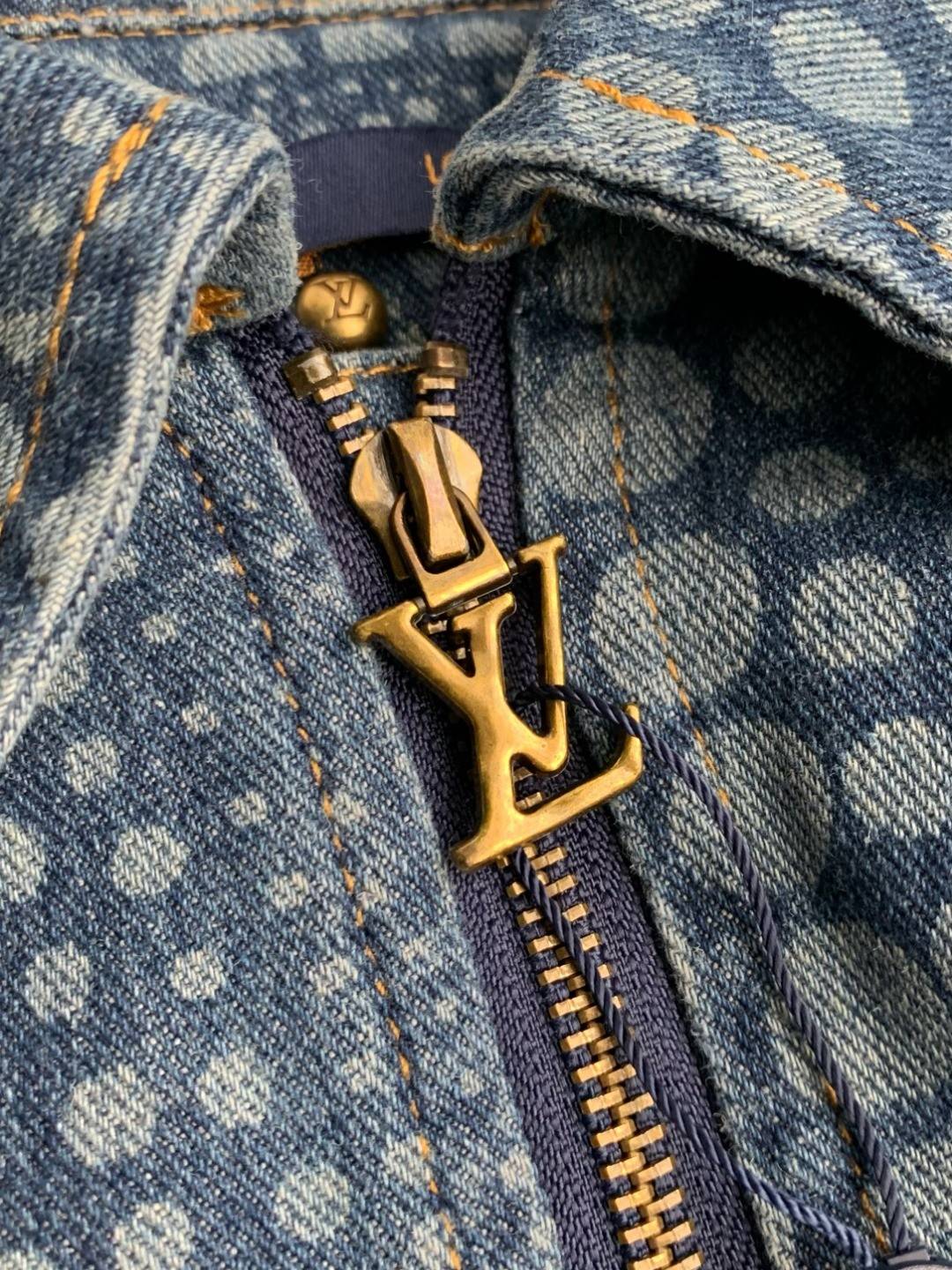 L0vis Vvtt0n Classic Logo printed all over patchwork denim jacket