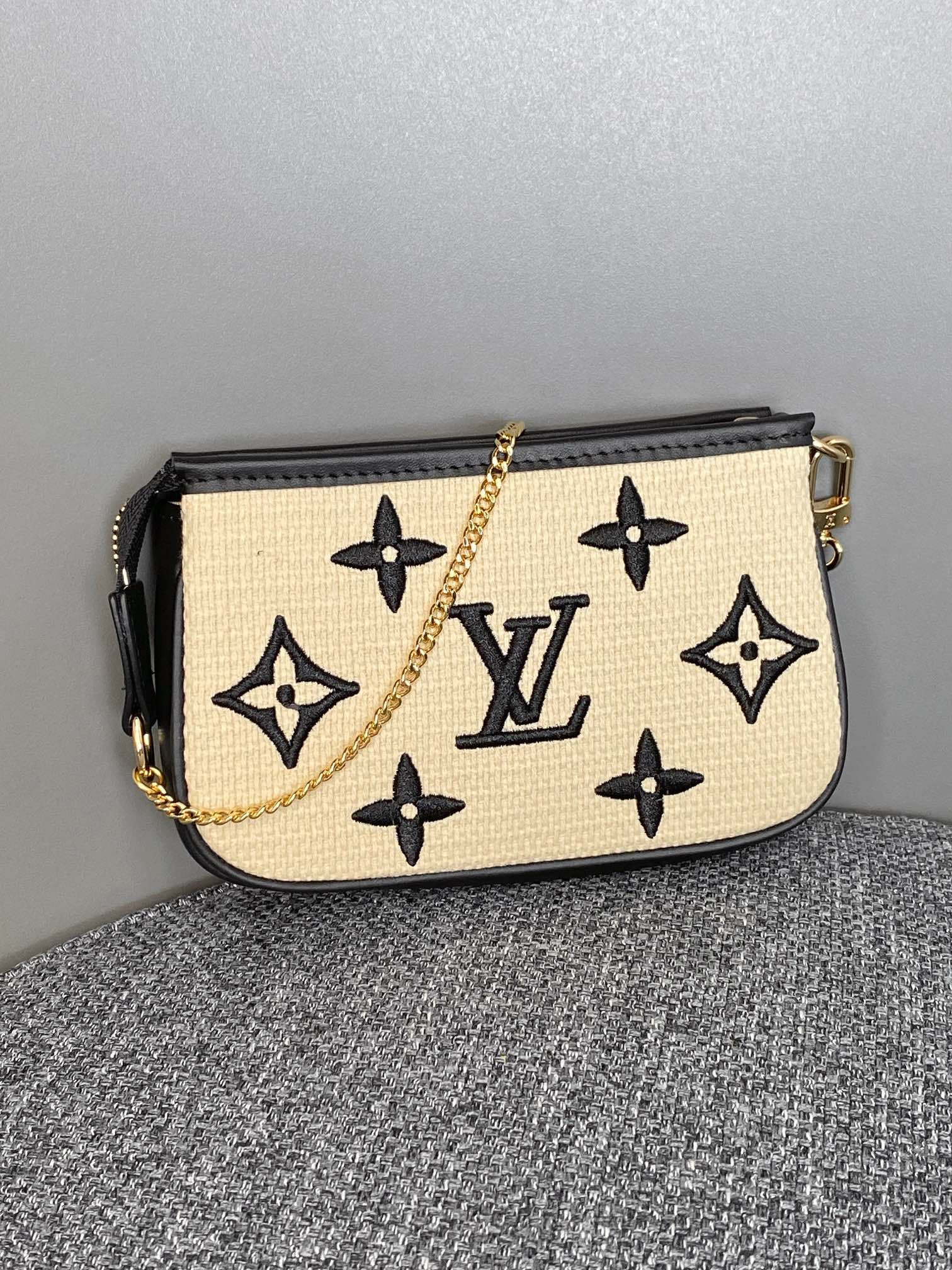 L0vis Vvtt0n Pochette Accessoires Metis Bag