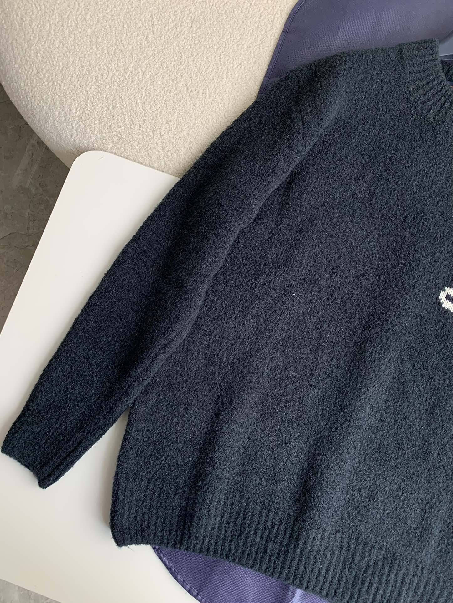 L0vis Vvtt0n Clothes