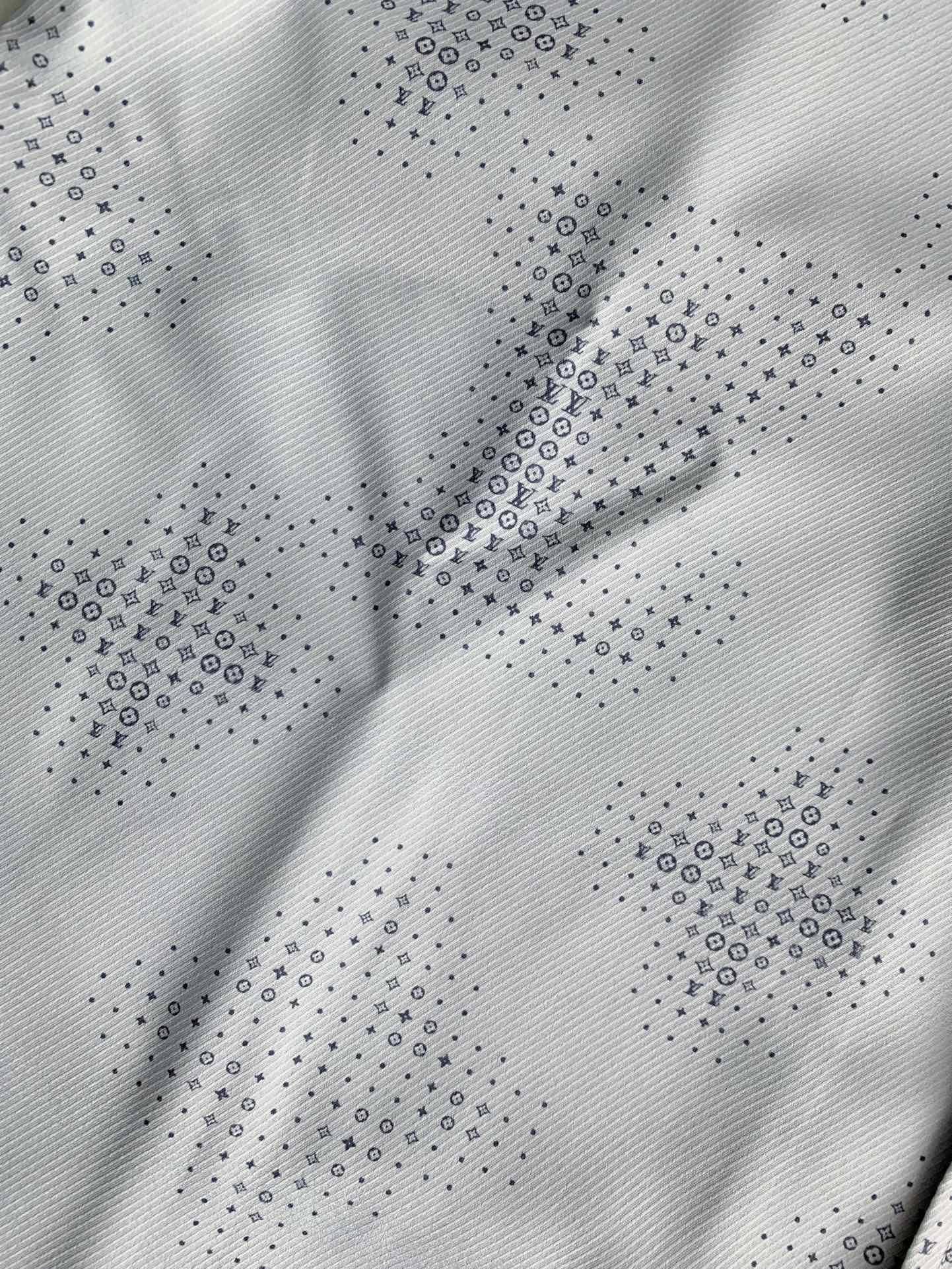 L0vis Vvtt0n  Shirts