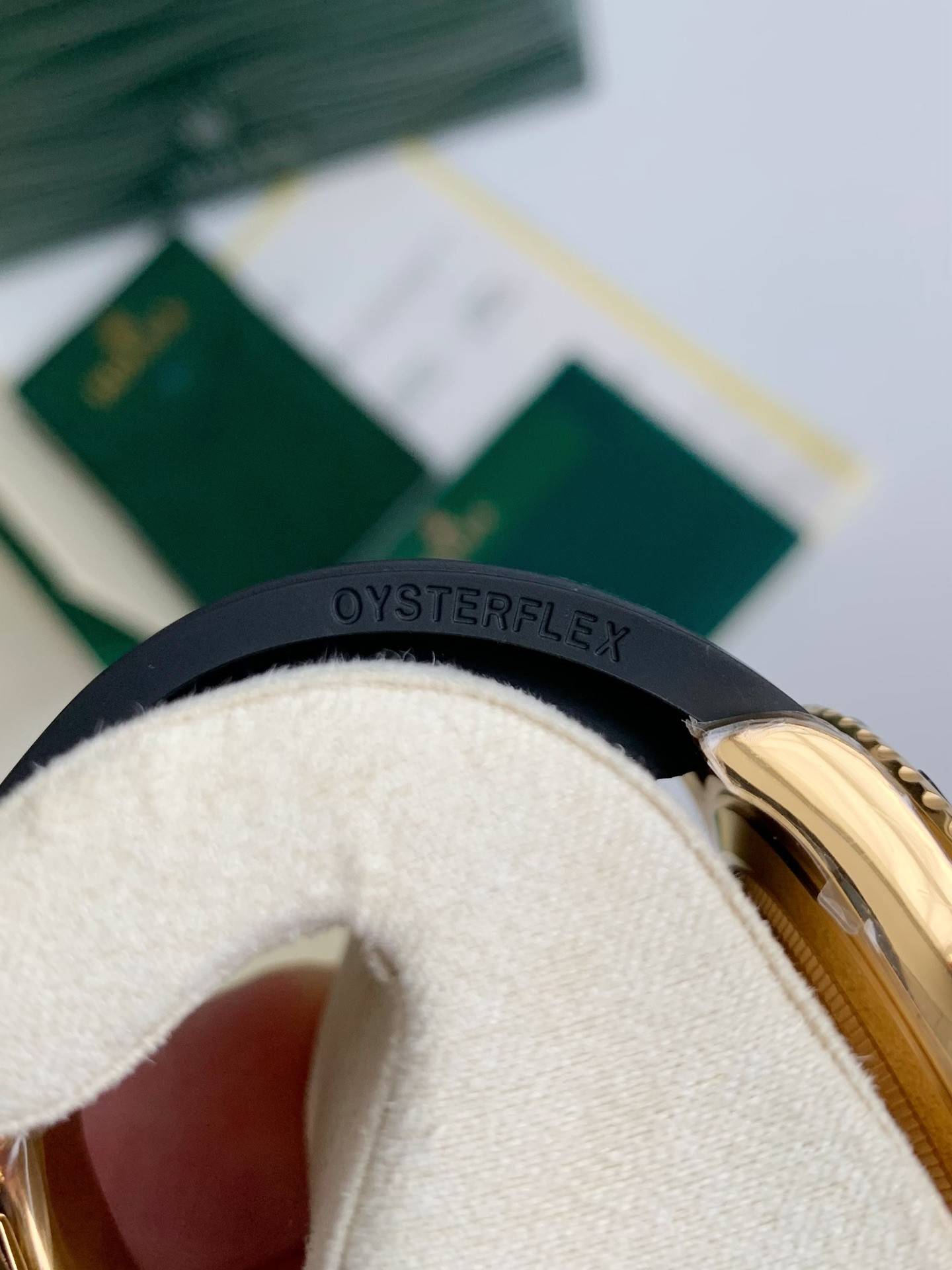 R01ex Yachting Celebrity Men’s Wristwatch Series，42mm