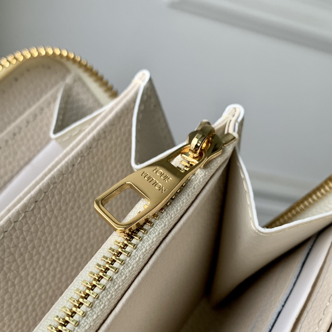 L0vis Vvtt0n Zippy Wallet Bag