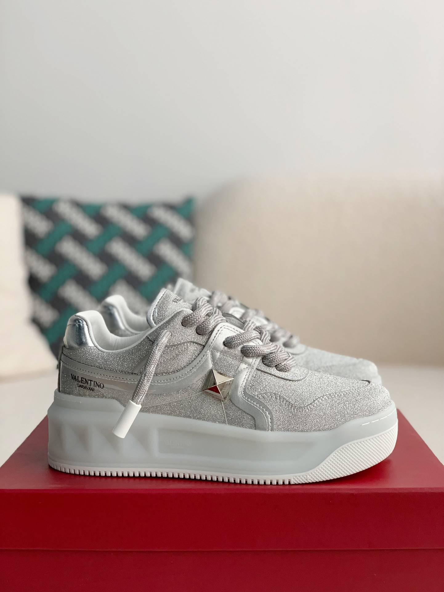 Va1e*ntin0 One Stud Sneakers