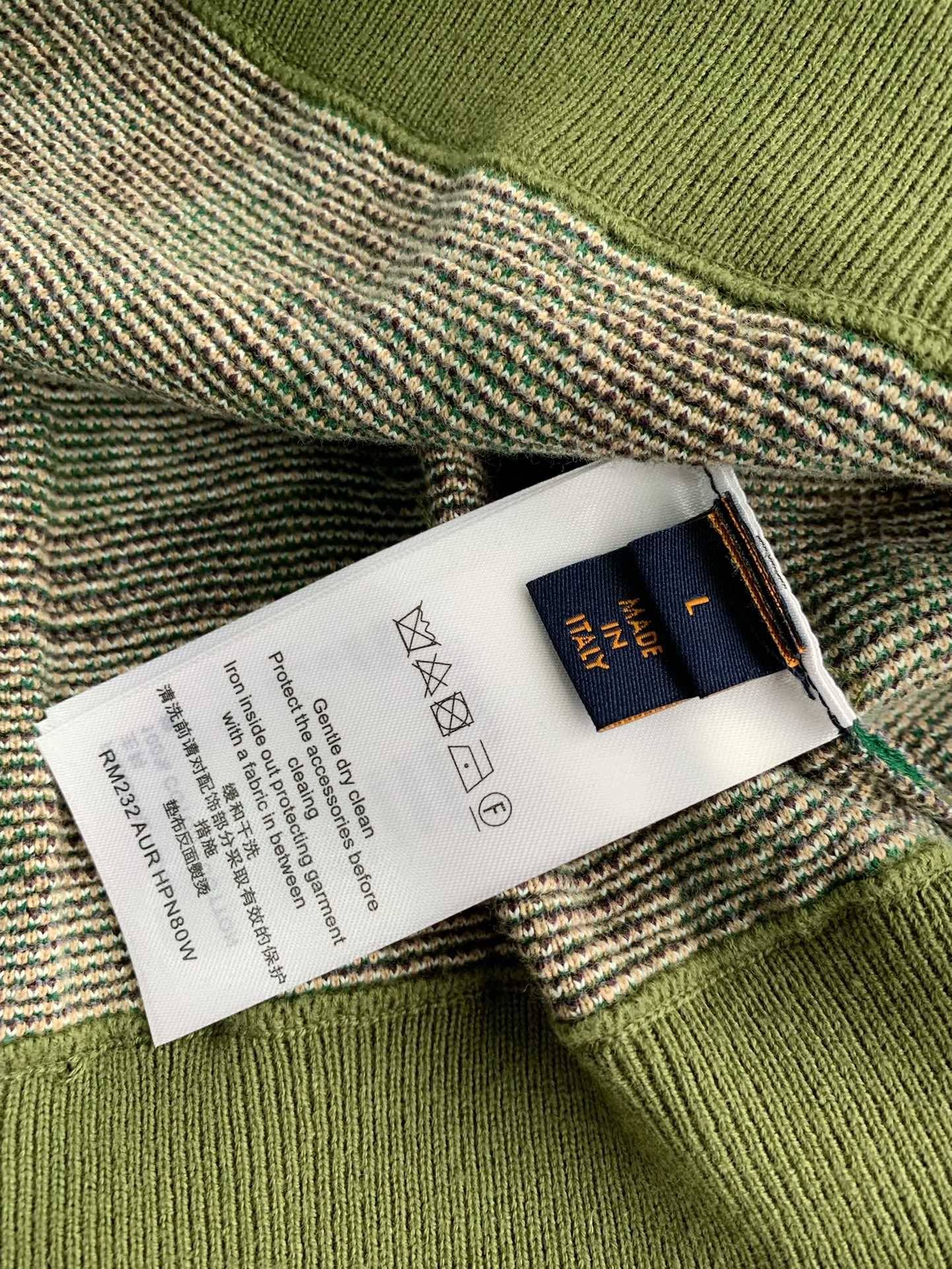 L0vis Vvtt0n Clothes