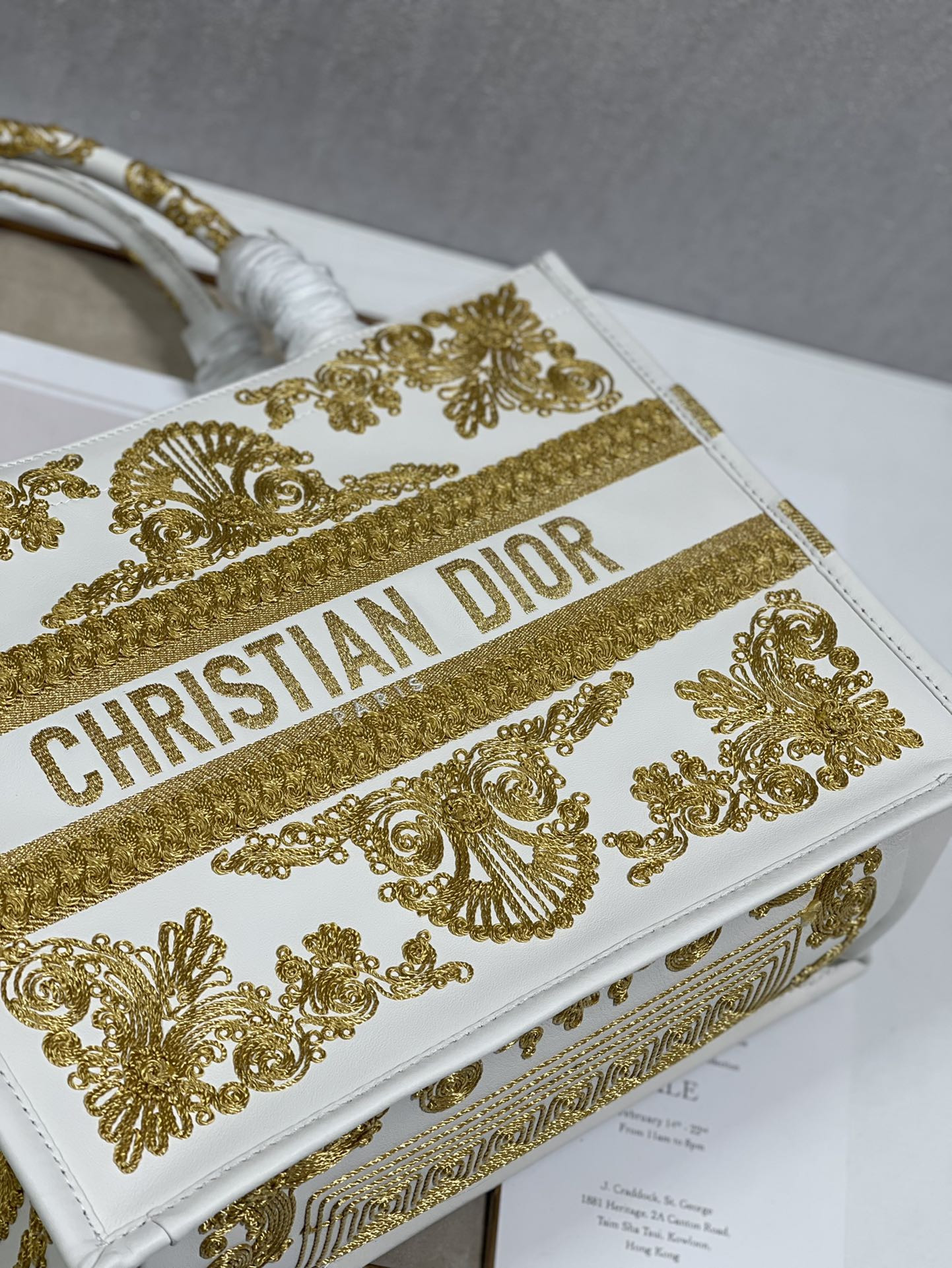 Medium D10r Book Tote