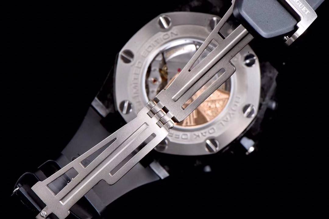 Audemars P1g*et AMM Carbon Fiber Series Men