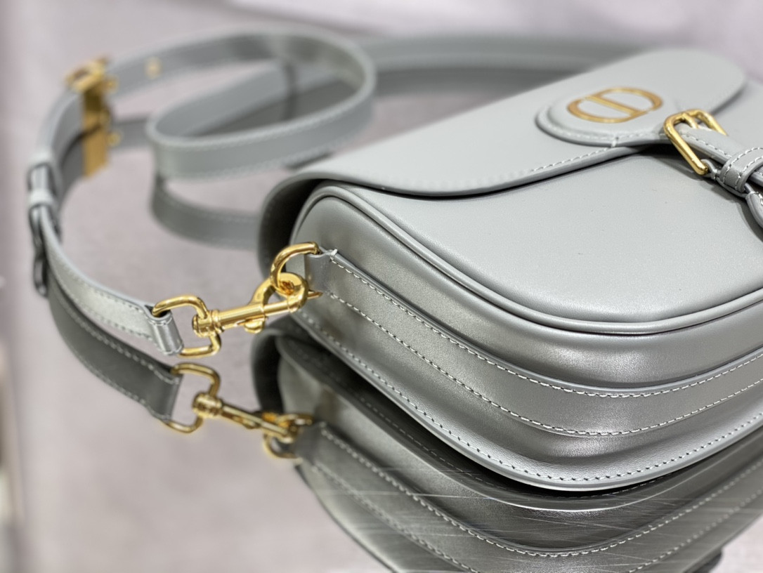 Medium D10r Bobby Bag