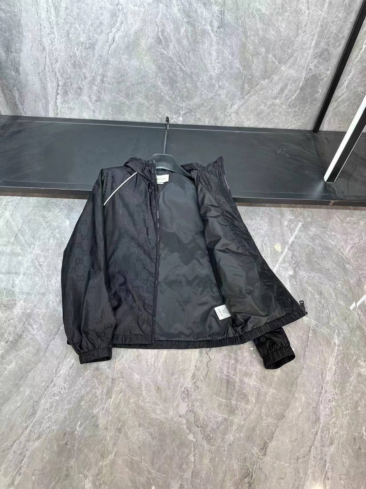 Gvc*1 Cristiano monogram padded jacket