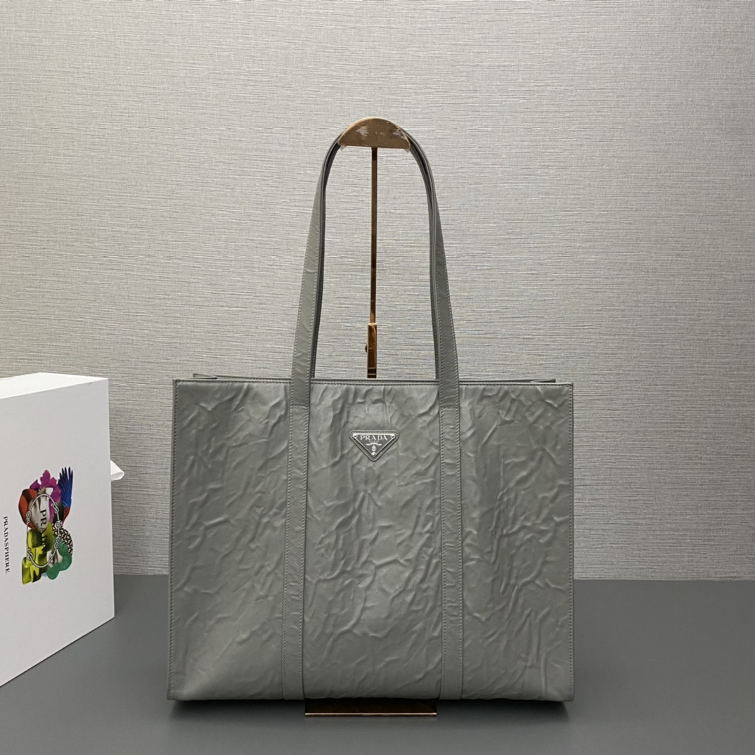 Pra*a Large Antique Tote Bag