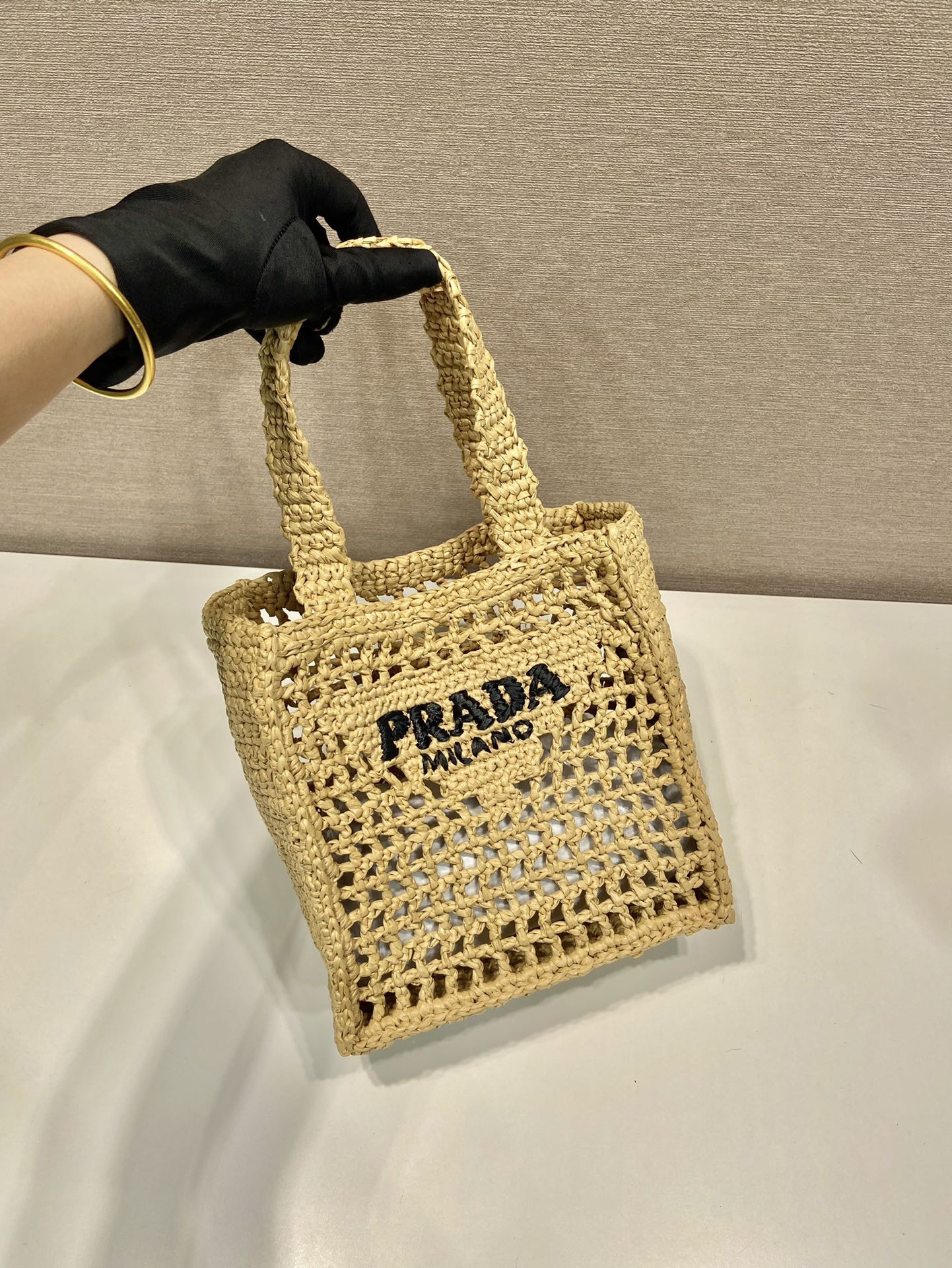 Pra*a Crochet Tote Bag
