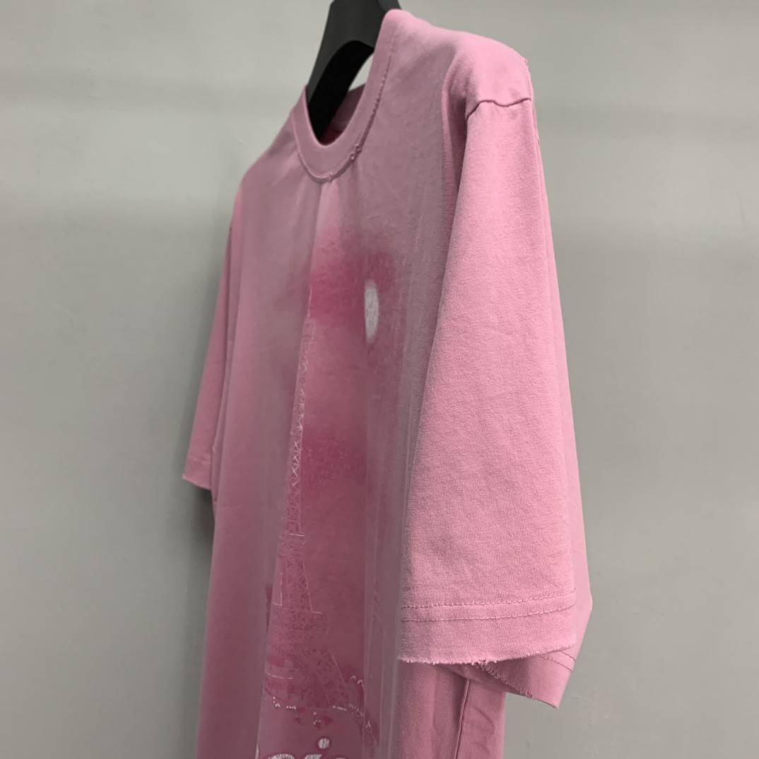 Ba1en*iaga Night View Tower T-shirt