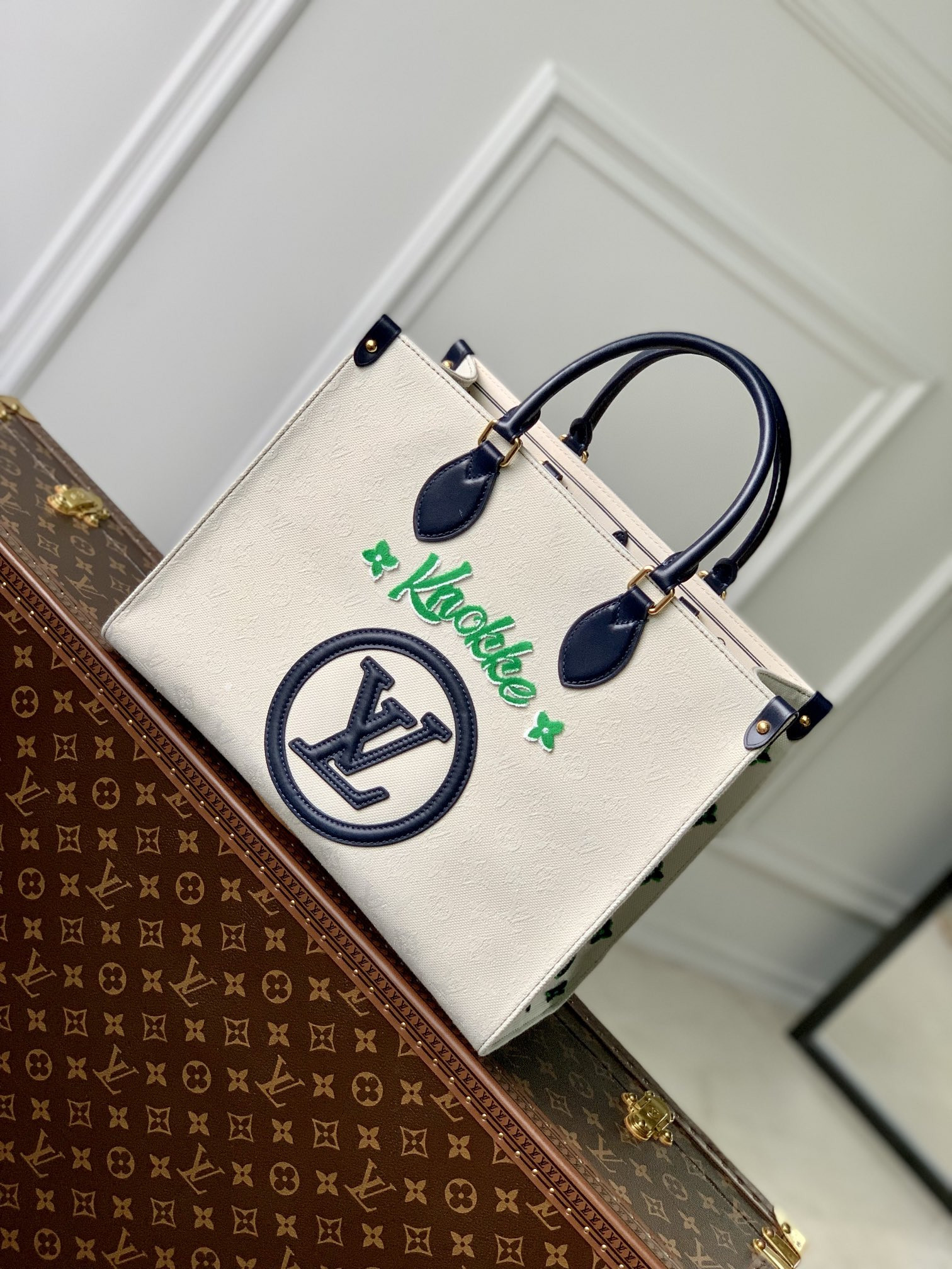 L0vis Vvtt0n Onthego Bag