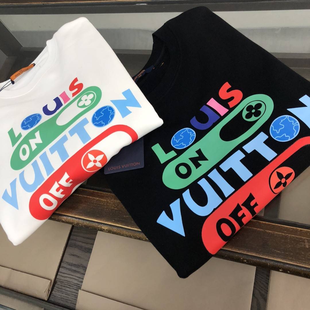 L0vis Vvtt0n 2023 new autumn and winter couples style round neck sweatshirt