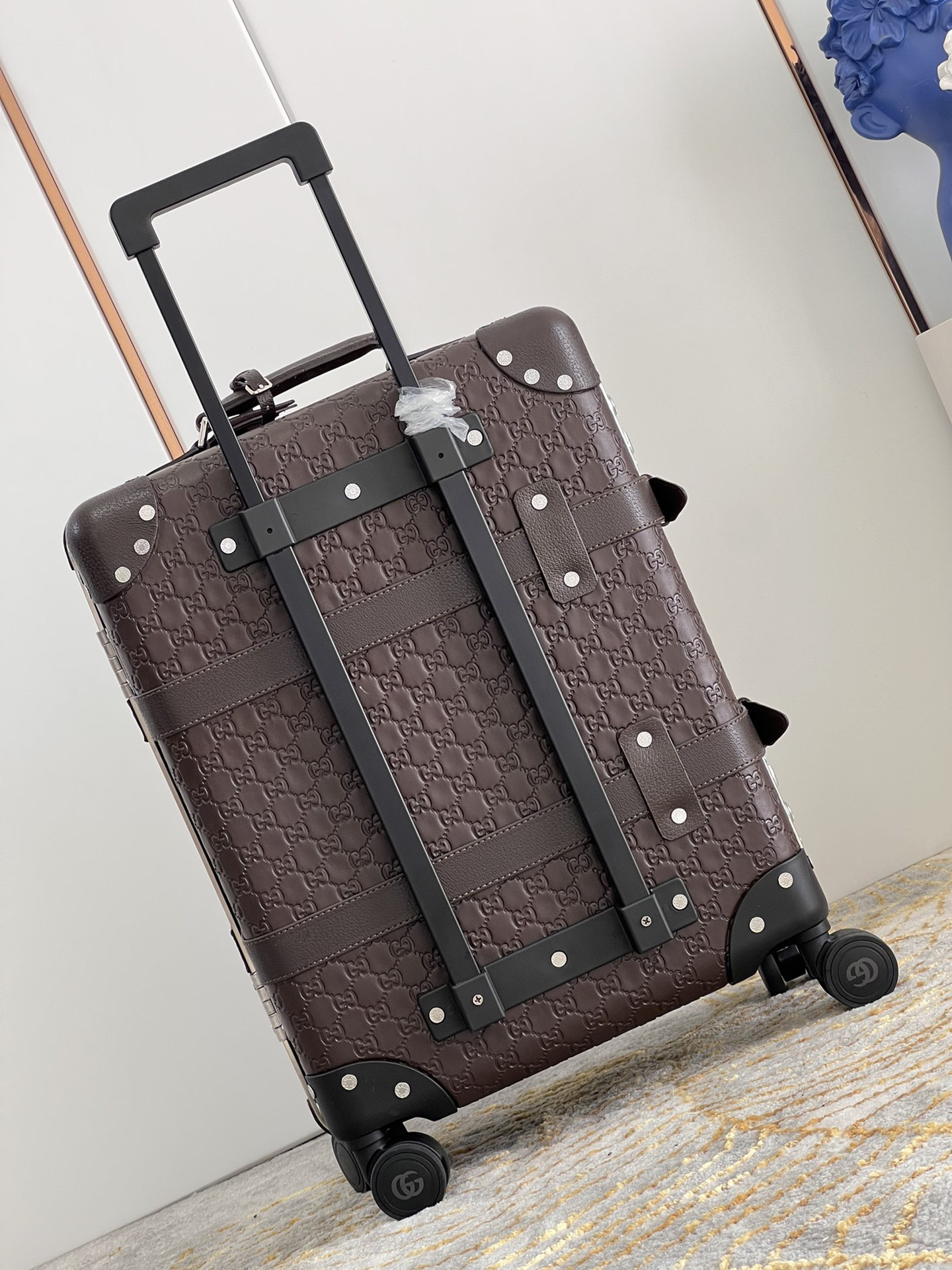 Gvc*1 suitcase/trolley case F906 retro size 20 inches
