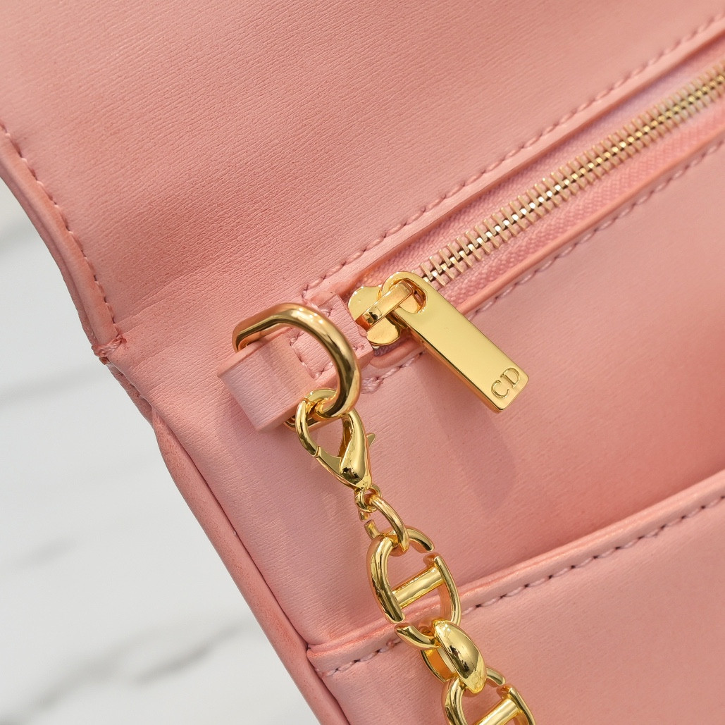 D10r Mini Travel Vanity