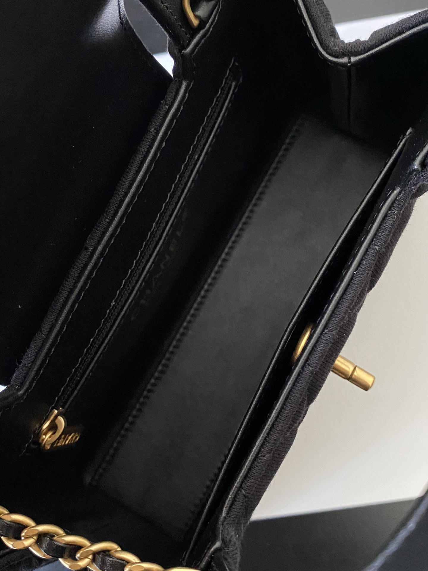 Ch**el Ohanel 23k Kelly Bag