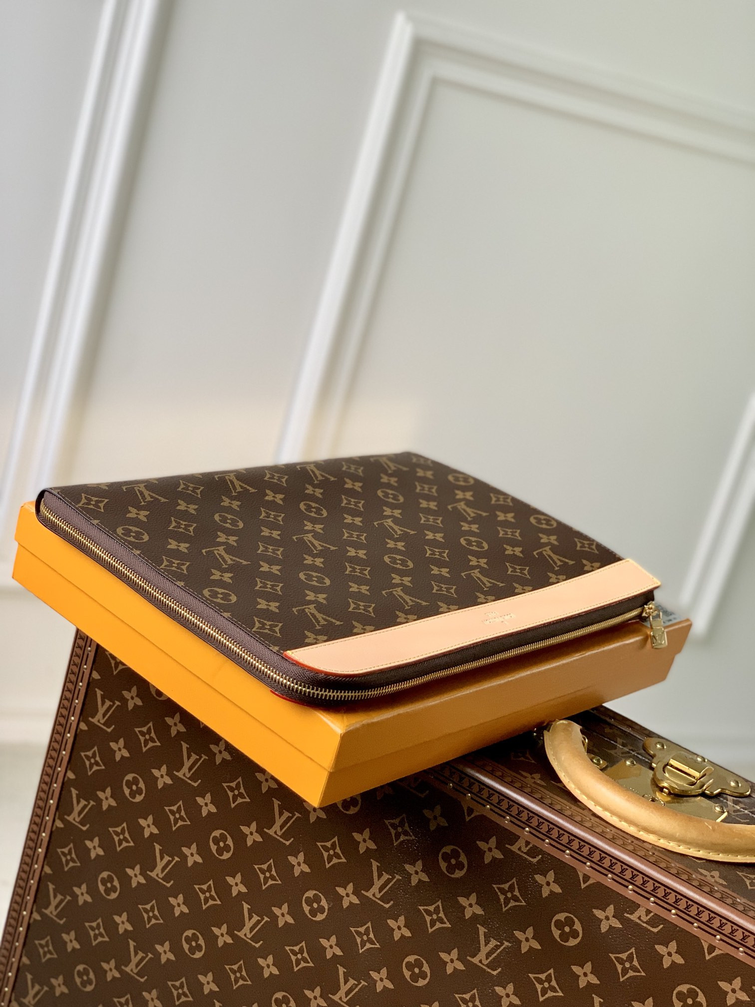 L0vis Vvtt0n Pochette Jour Bag