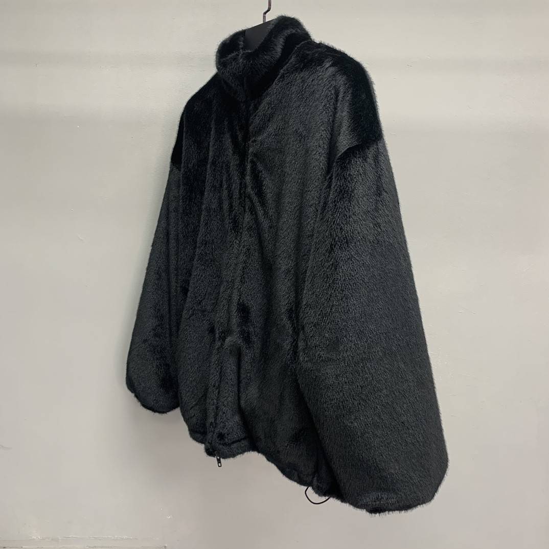 Ba1en*iaga embroidered fur jacket