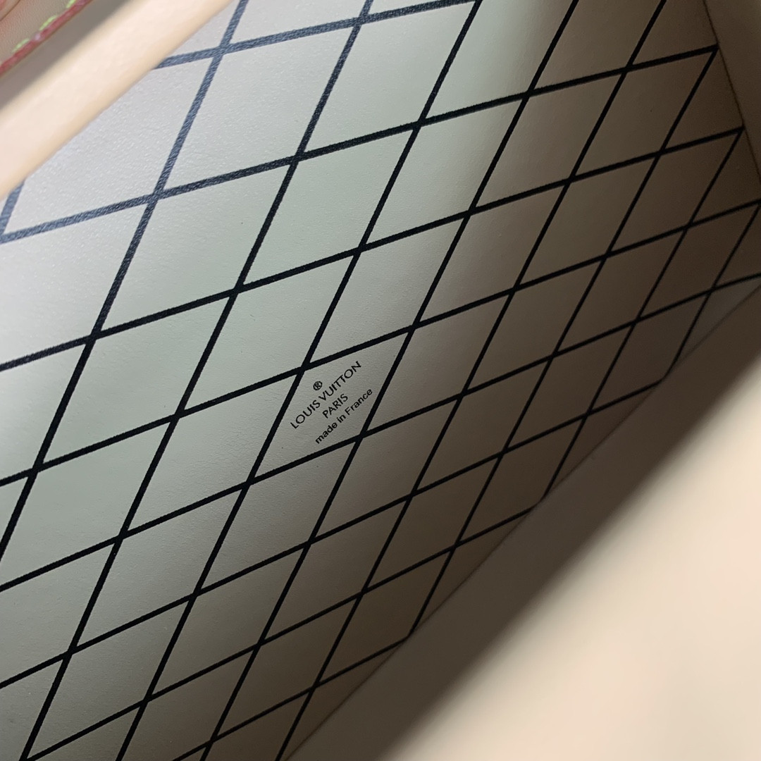 L0vis Vvtt0n Petit Malle Bag