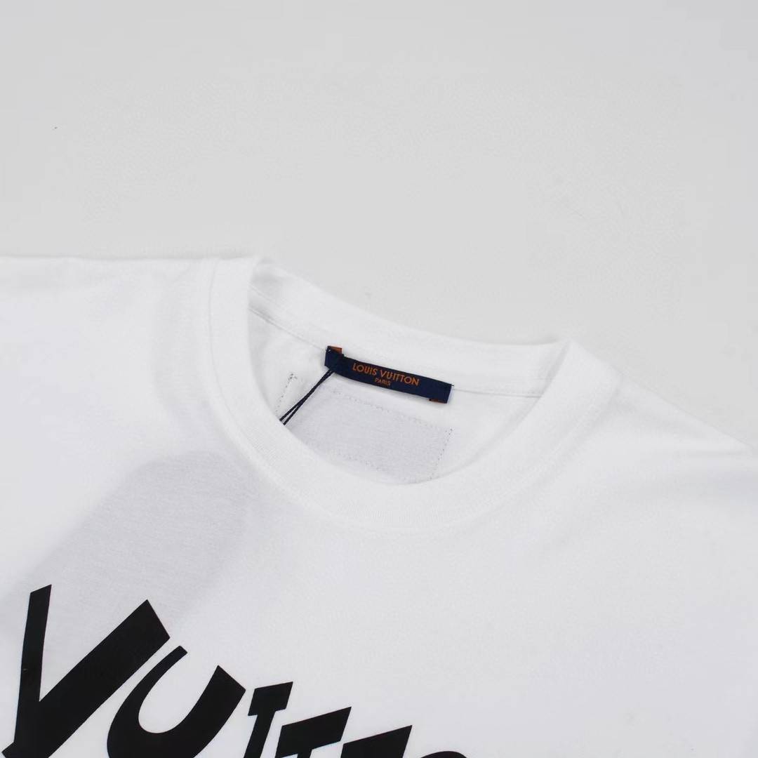 L0vis Vvtt0n 23SS printed bear T-shirt