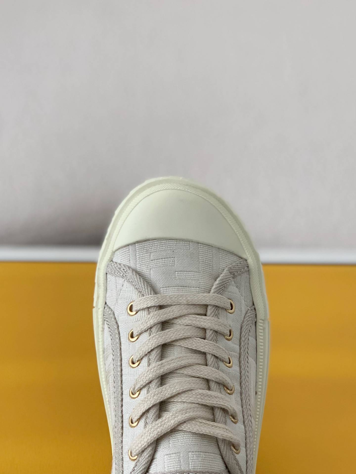 F**di Canvas shoe Sneakers