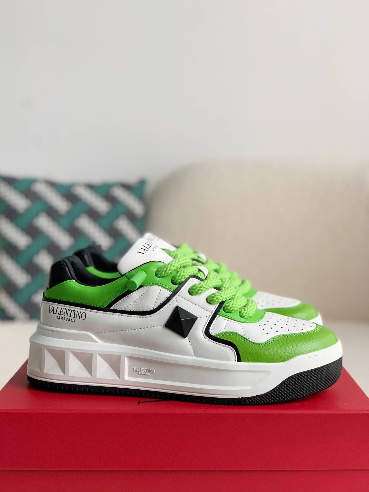 Va1e*ntin0 One Stud Sneakers