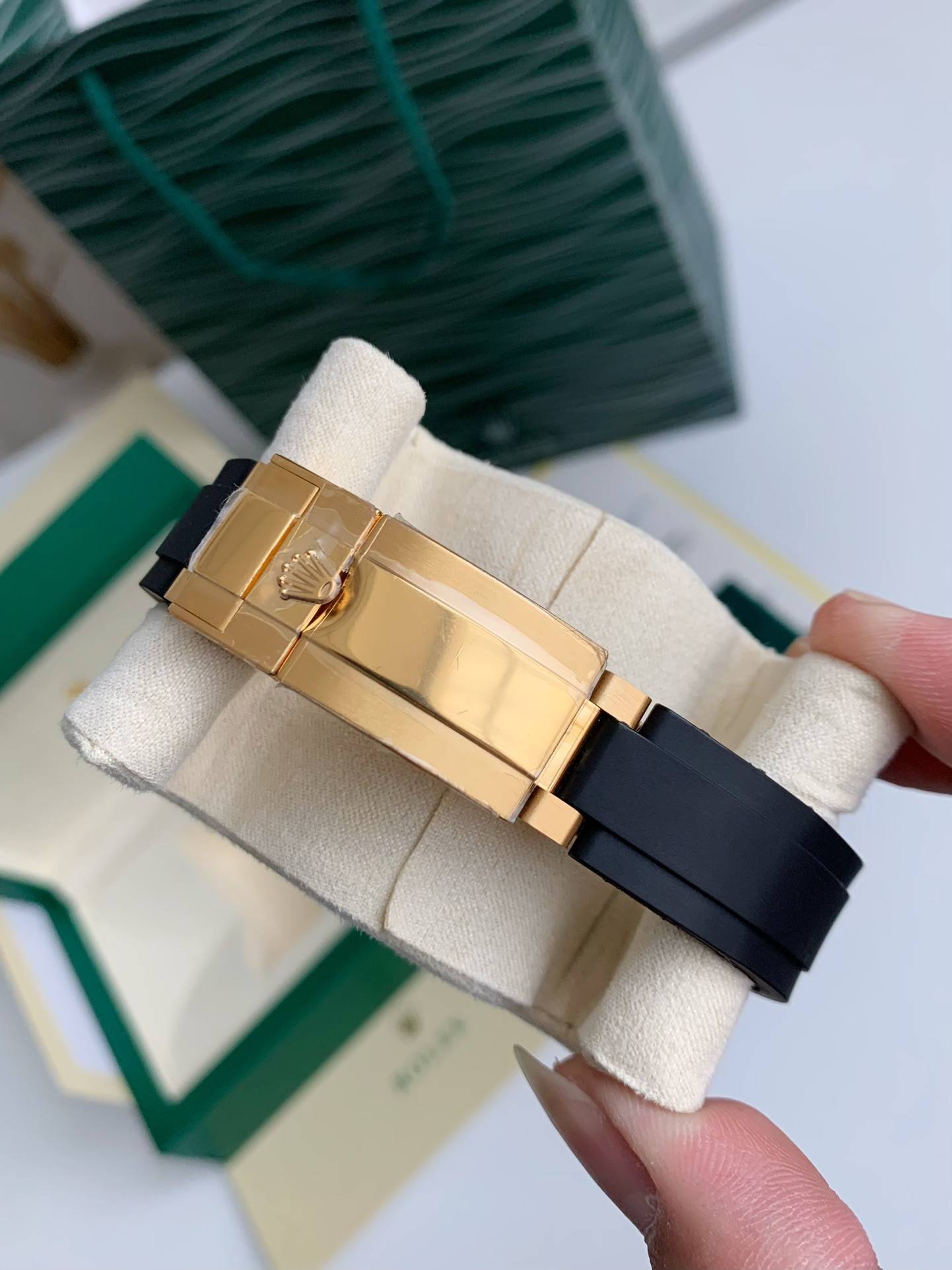 R01ex Yachting Celebrity Men’s Wristwatch Series，42mm