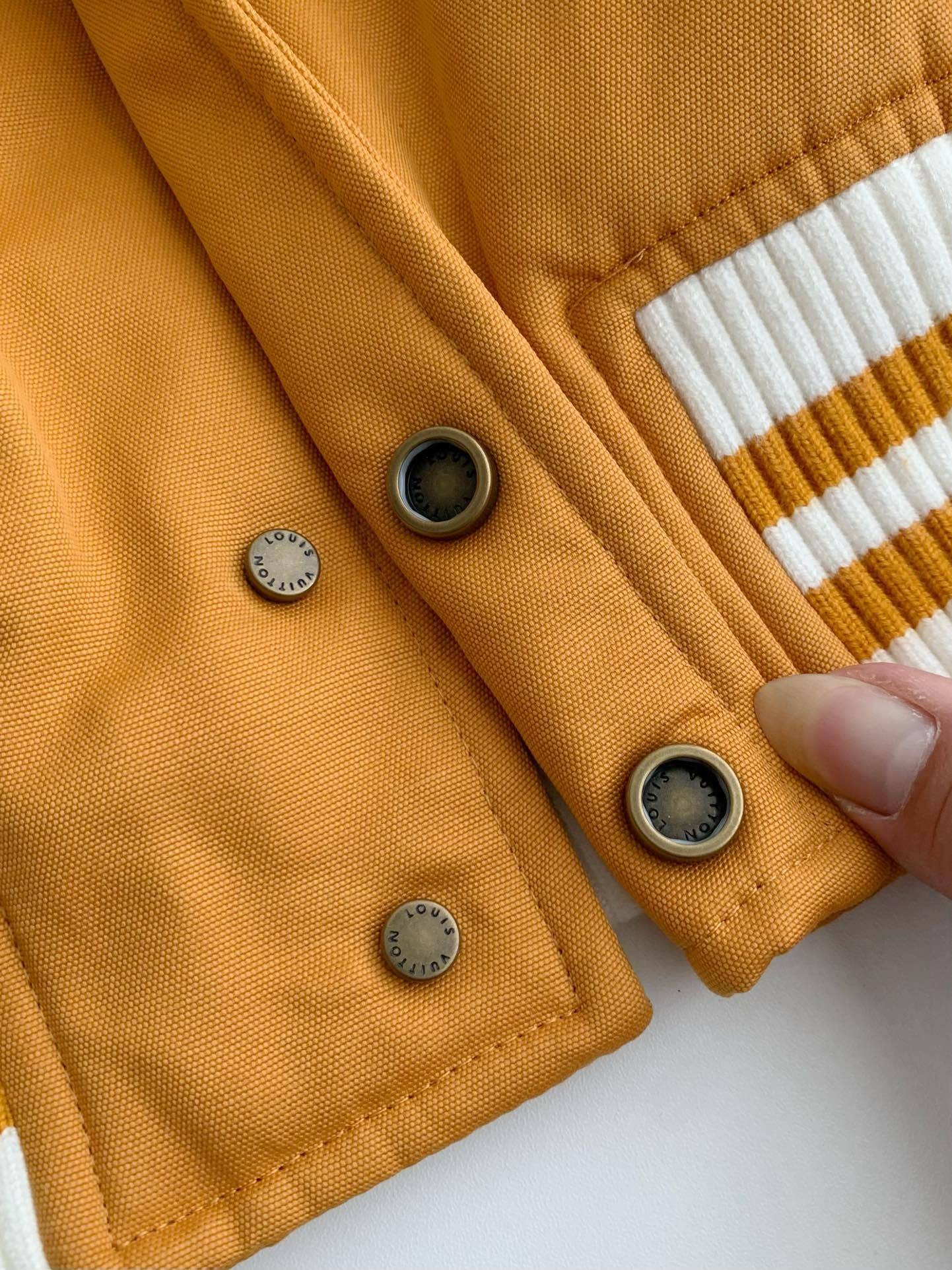 L0vis Vvtt0n  Jackets