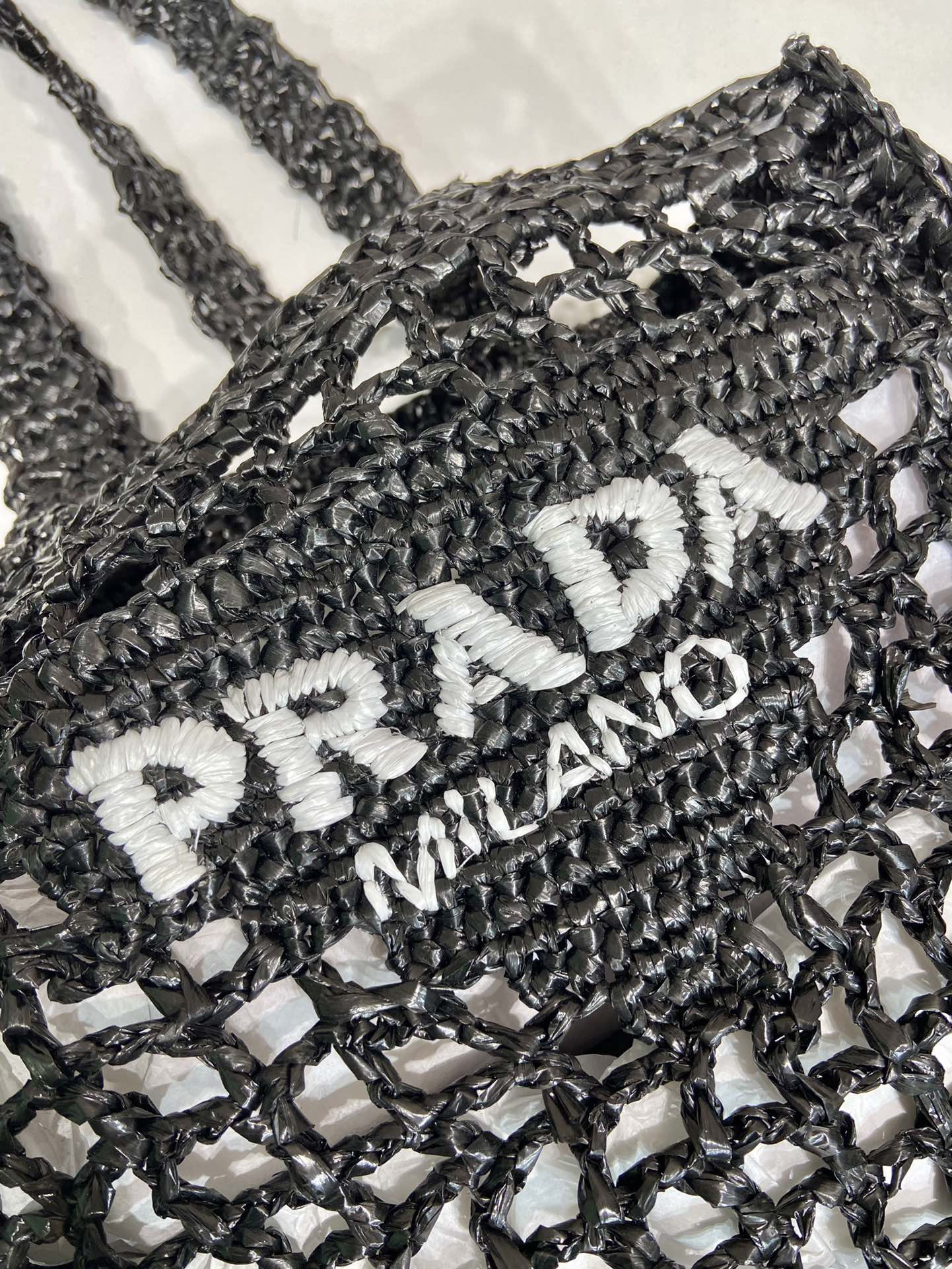Pra*a Crochet Tote Bag