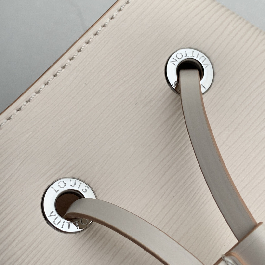 L0vis Vvtt0n Néonoé Bag