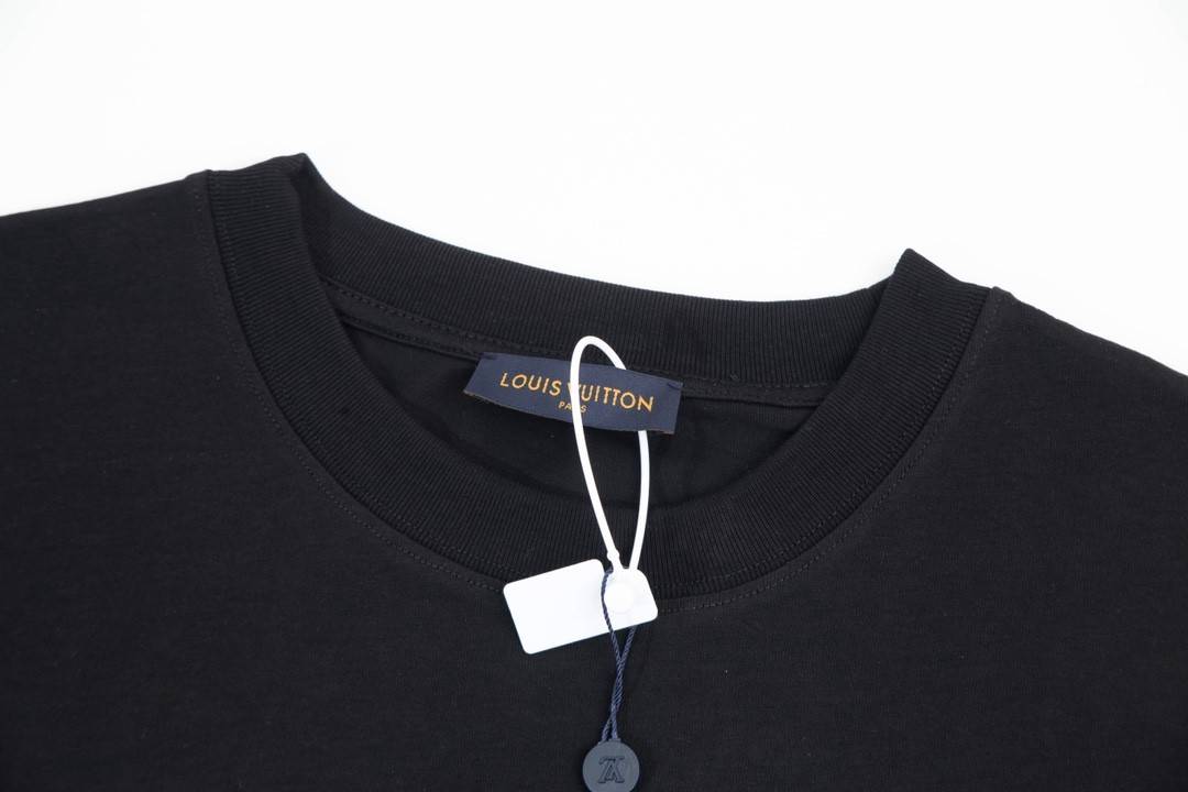 L0vis Vvtt0n 230,000 new T-shirts for spring and summer