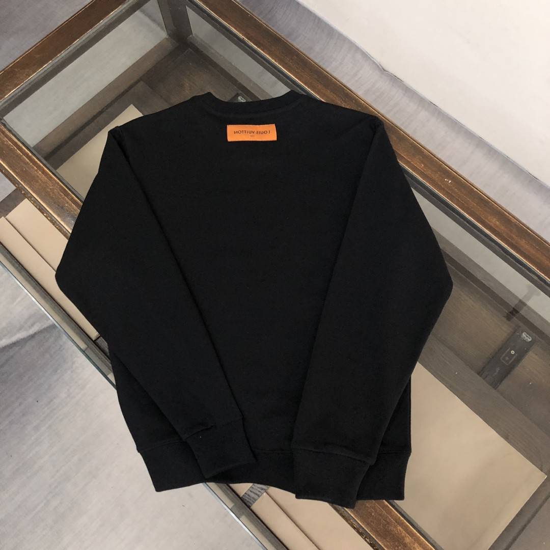 L0vis Vvtt0n 2023 new autumn and winter couples style round neck sweatshirt