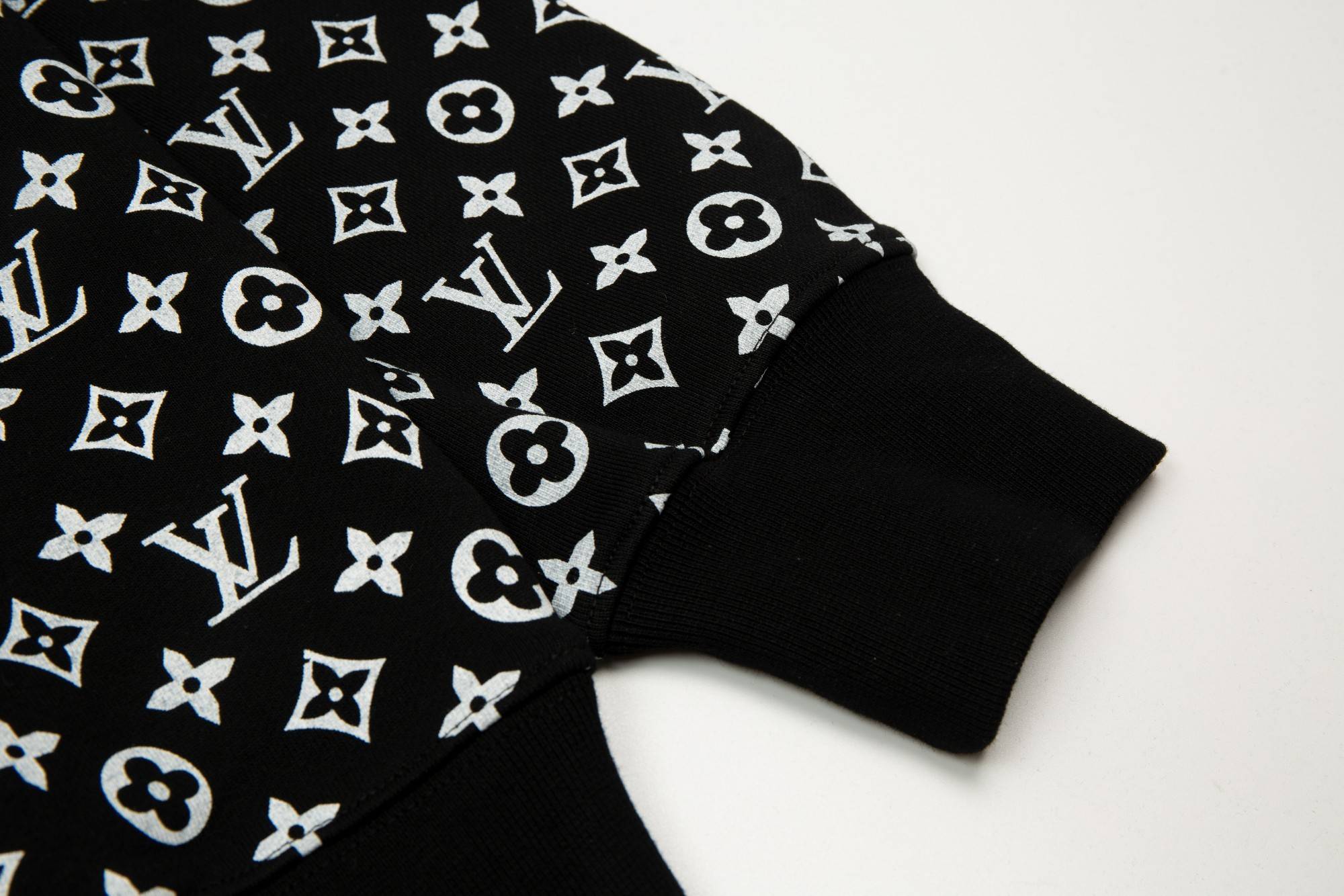 High quality LV L0vis Vvtt0n presbyopic gradient all-over printed crew neck sweatshirt