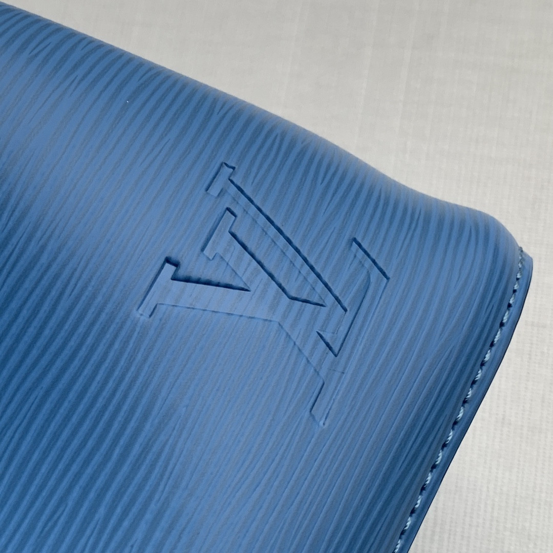 L0vis Vvtt0n Néonoé Bag