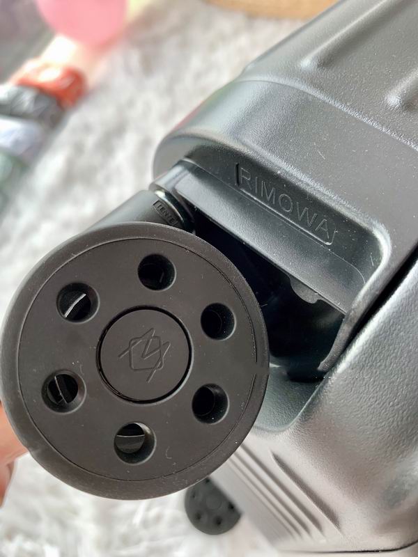 R1m0wa trolley suitcase 20 inches