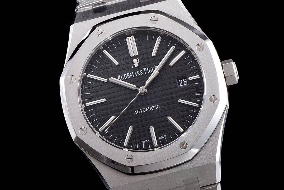 Audemars P1g*et Royal Oak 15400 Series Men