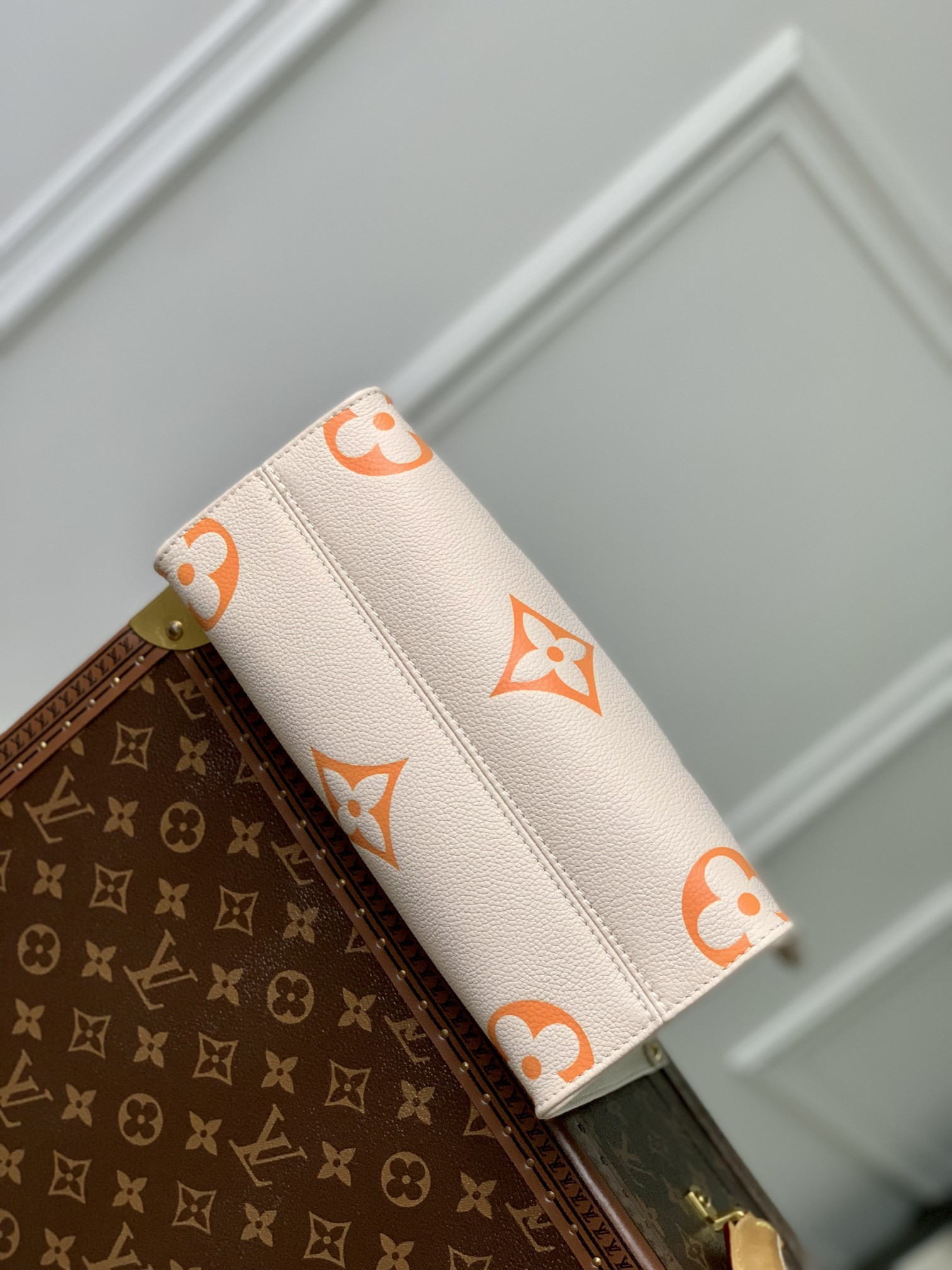 L0vis Vvtt0n Onthego Bag