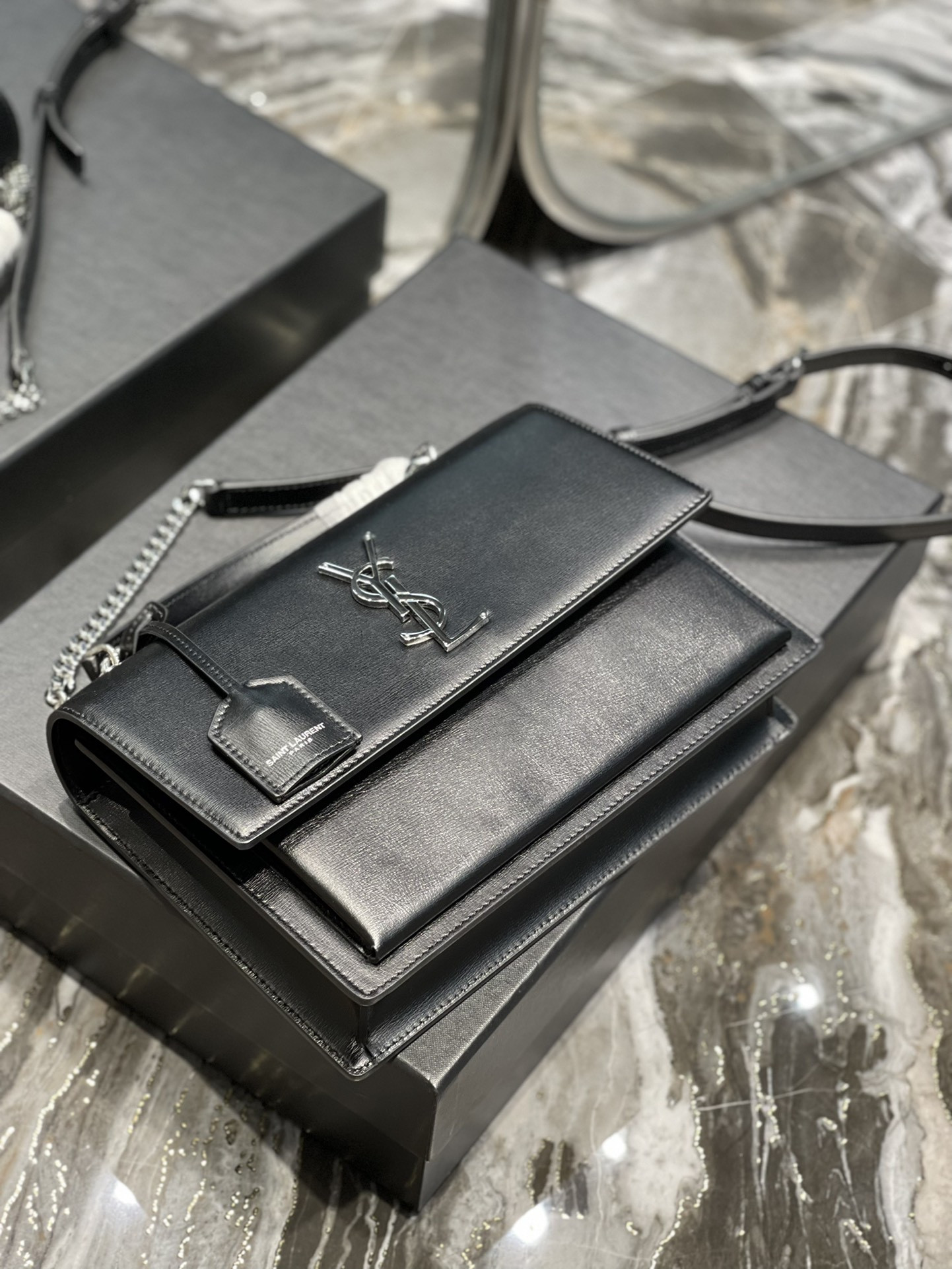 Y51 Sunset Medium Top Handle In Smooth Leather