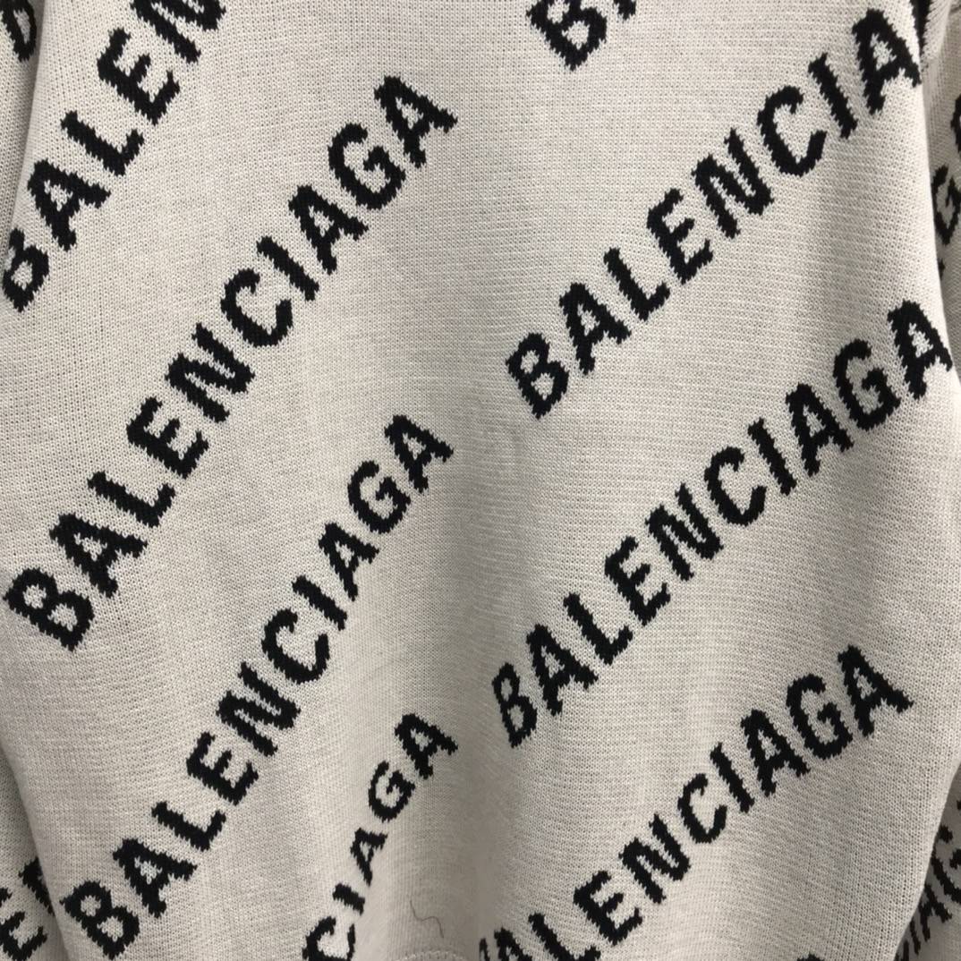Ba1en*iaga letter sweater