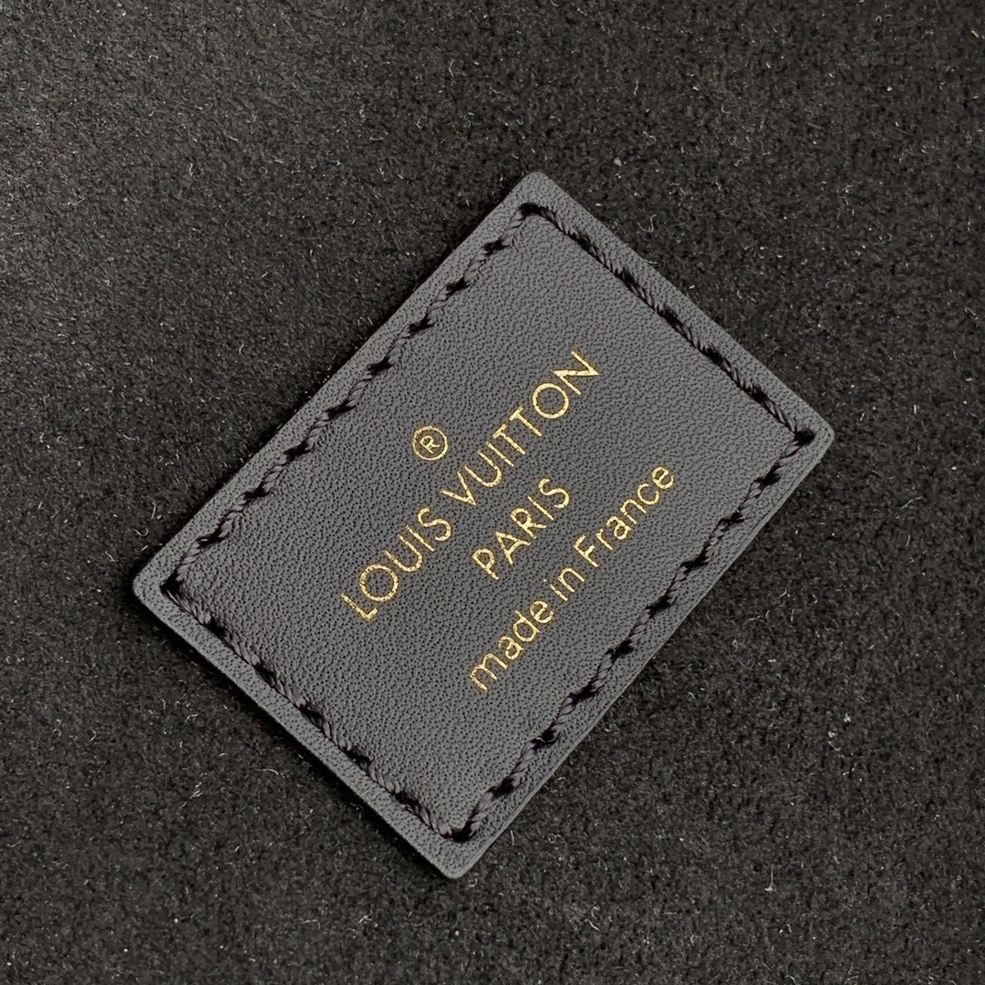 L0vis Vvtt0n Montsouris Bb Bag