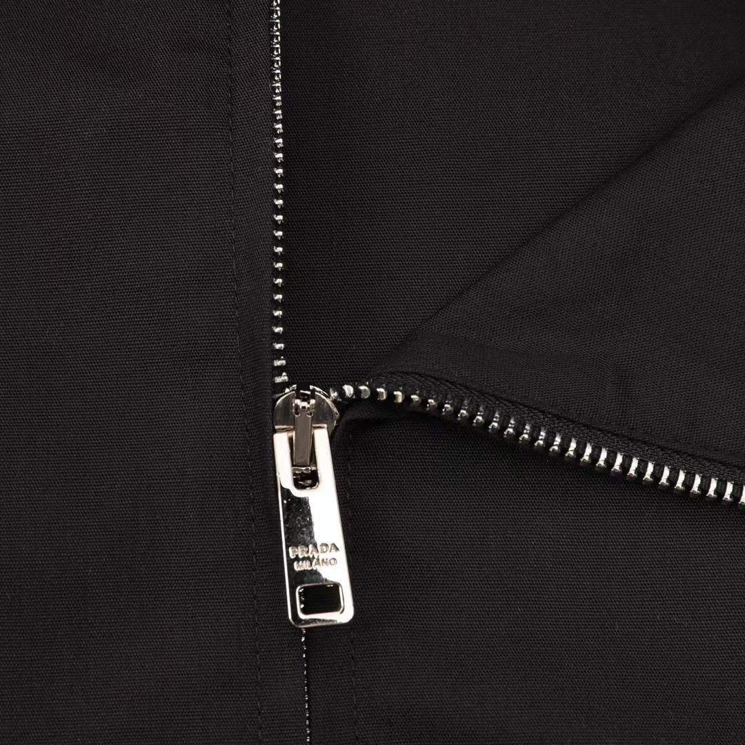 Pra*a short sleeve shirt