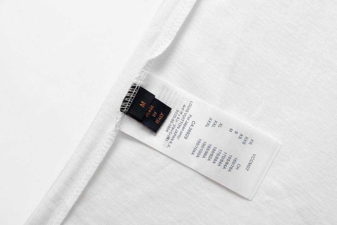 L0vis Vvtt0n 23SS printed bear T-shirt