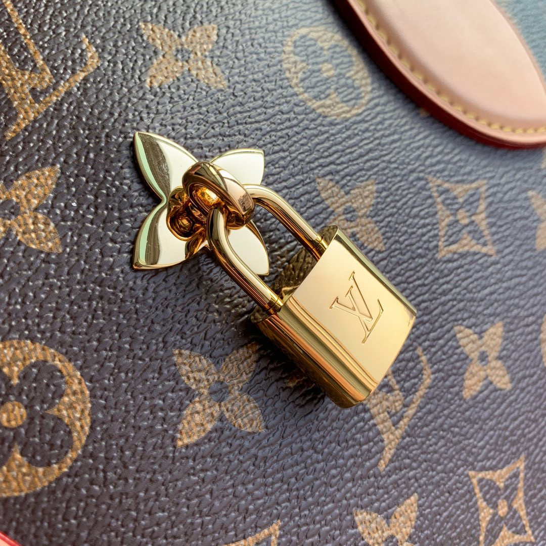 L0vis Vvtt0n Flower Tote Bag