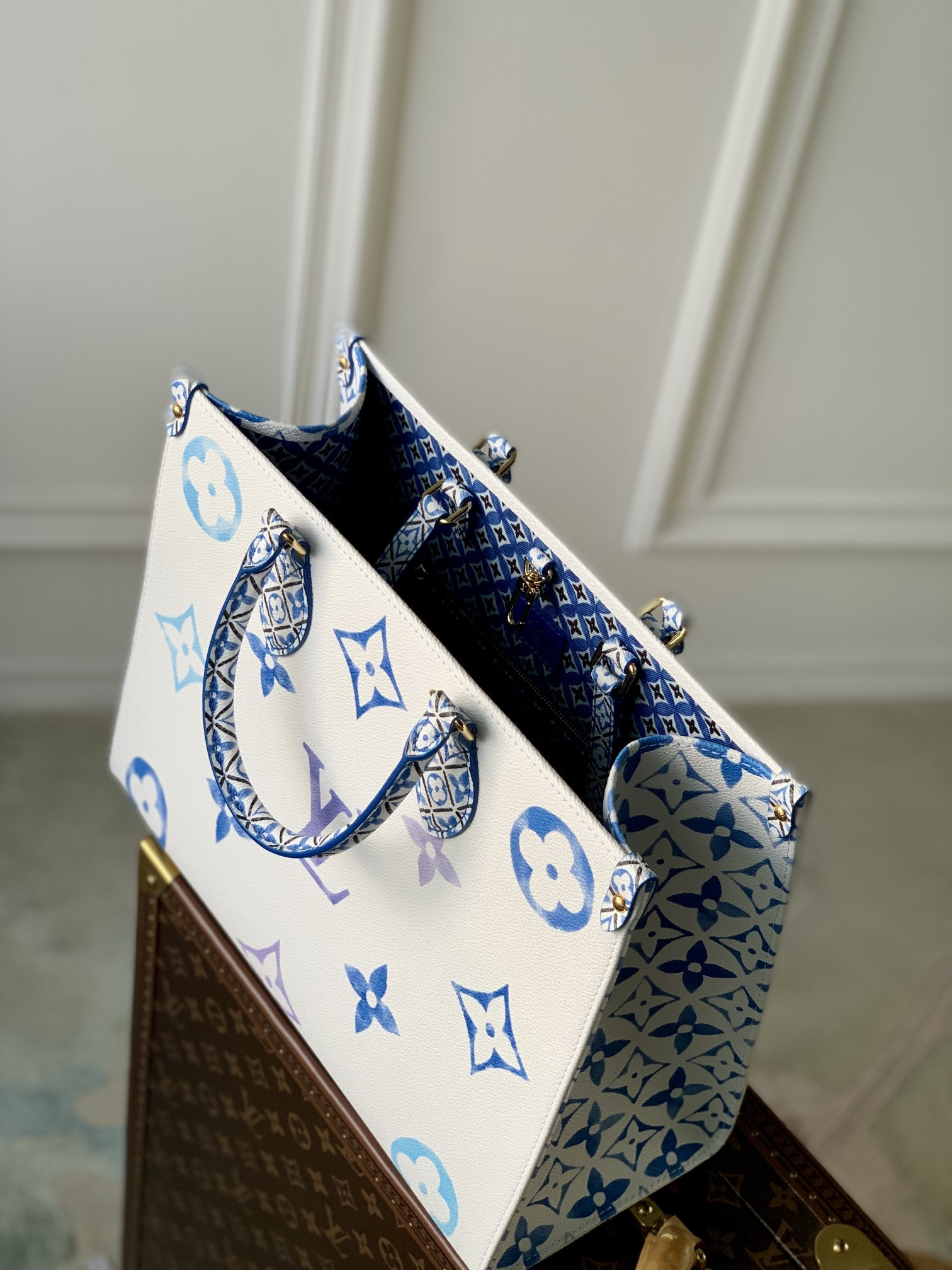 L0vis Vvtt0n Onthego Bag