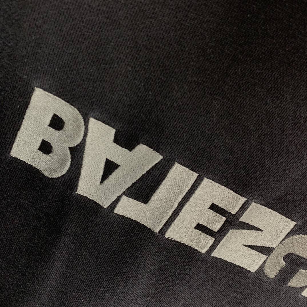 Ba1en*iaga embroidered sweatshirt