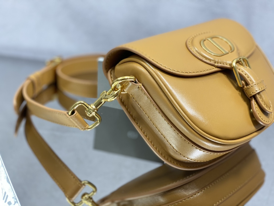 Small D10r Bobby Bag