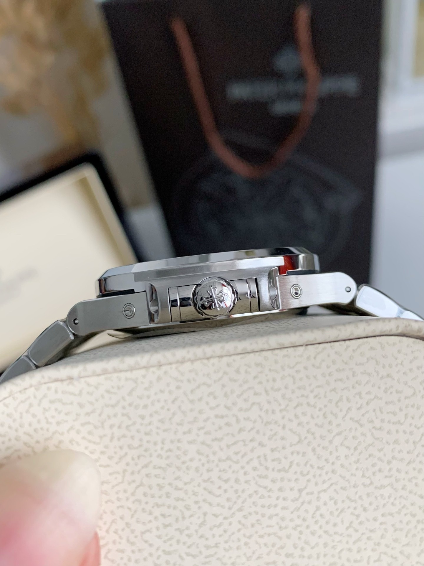 Pat*k Phi1i*pe 5726 series watch