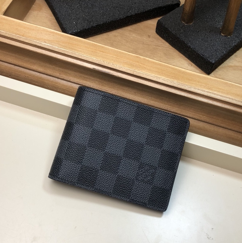 L0vis Vvtt0n Slender Id Bag